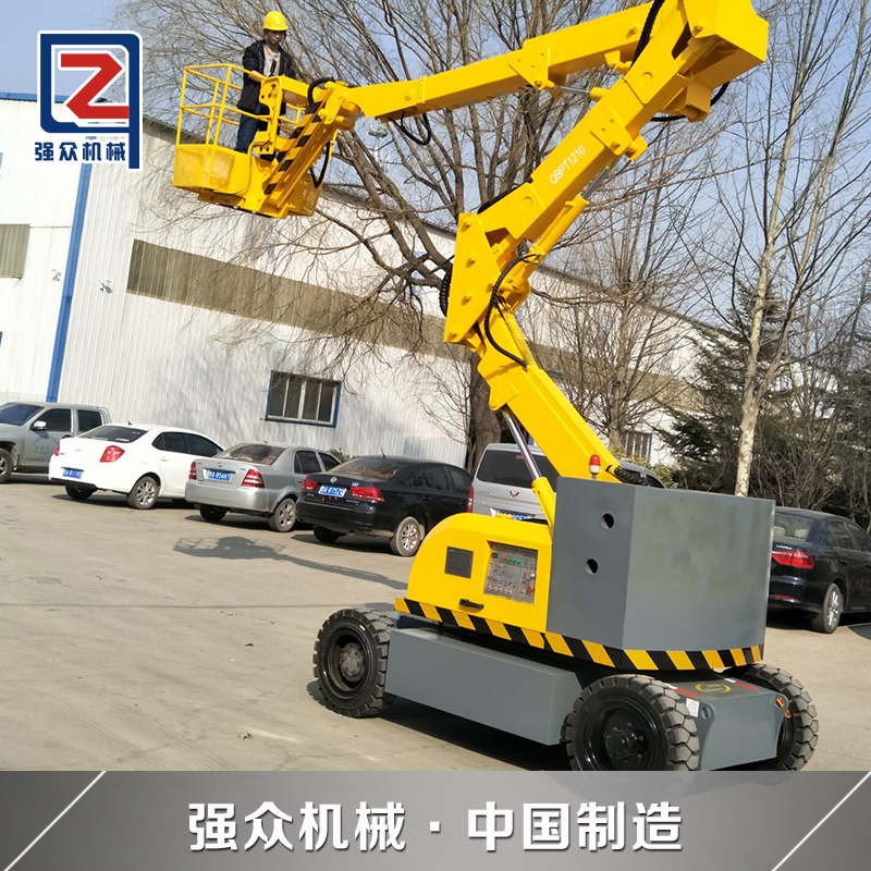 自行曲臂式升降机