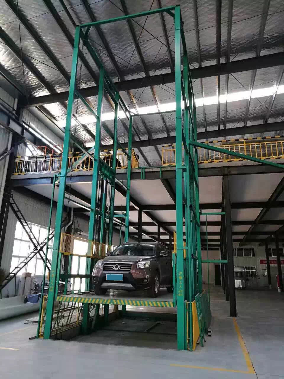 导轨式升降货梯