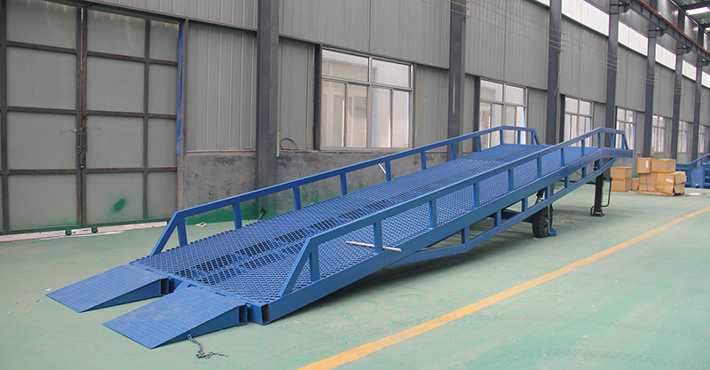 移动式液压登车桥