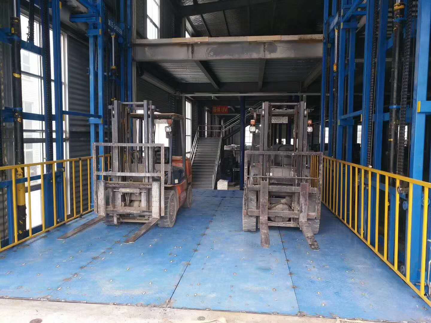 浙江新余大吨位货梯安装完毕